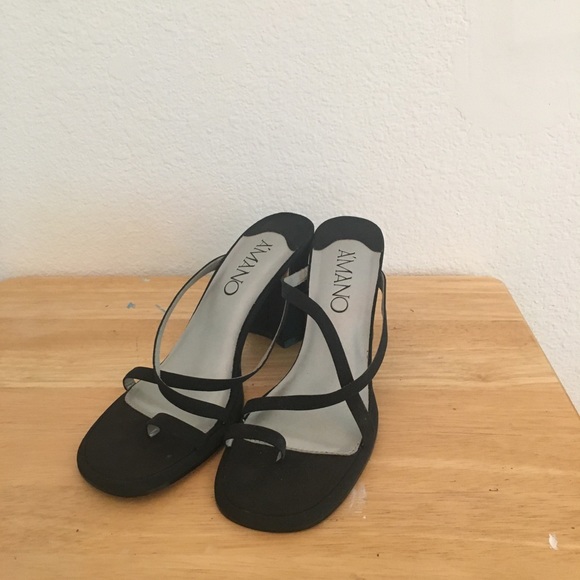 A’mano Open-Toe Multi-Strap Chunky Heel Mules - Picture 2 of 10